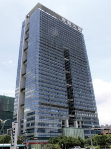 丽江安联大厦 147米